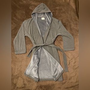 UGG Hooded Robe. Men’s Size Medium/Large